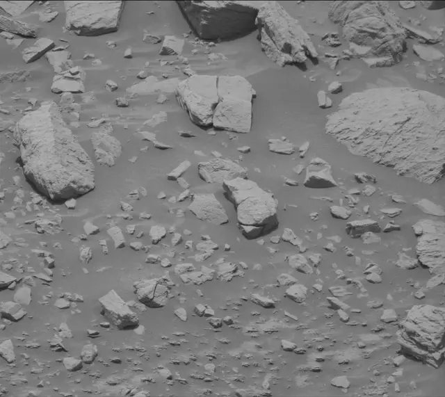 Sol 3681: Mast Camera (Mastcam)