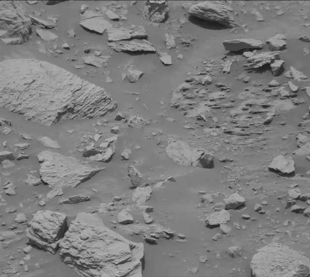 Sol 3681: Mast Camera (Mastcam)