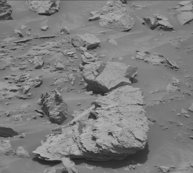 Sol 3681: Mast Camera (Mastcam)