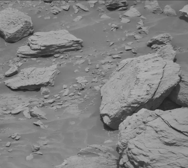 Sol 3681: Mast Camera (Mastcam)