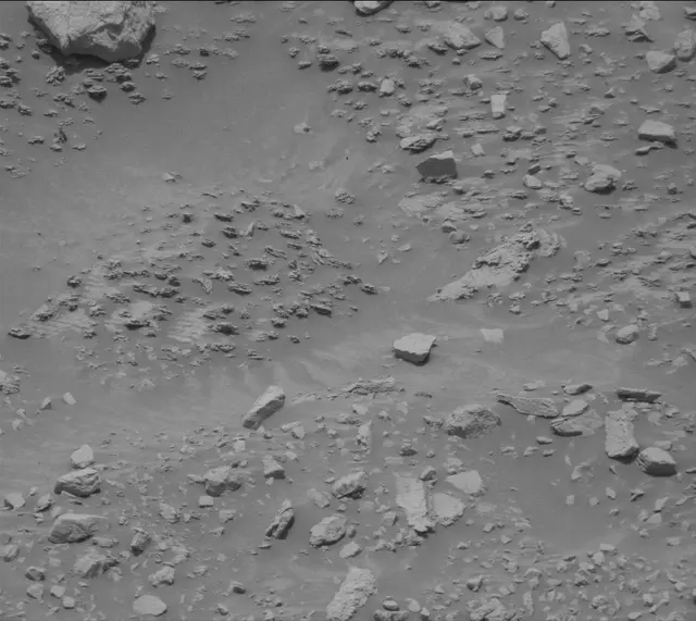 Sol 3681: Mast Camera (Mastcam)