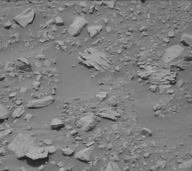 Sol 3681: Mast Camera (Mastcam)