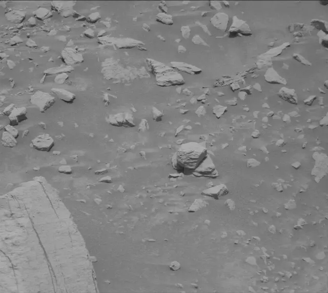 Sol 3681: Mast Camera (Mastcam)