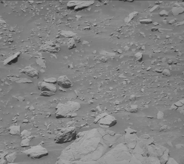 Sol 3681: Mast Camera (Mastcam)