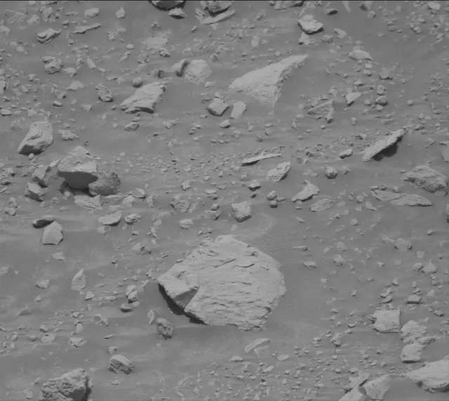 Sol 3681: Mast Camera (Mastcam)