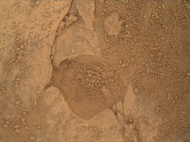 Sol 3682: Mars Hand Lens Imager (MAHLI)