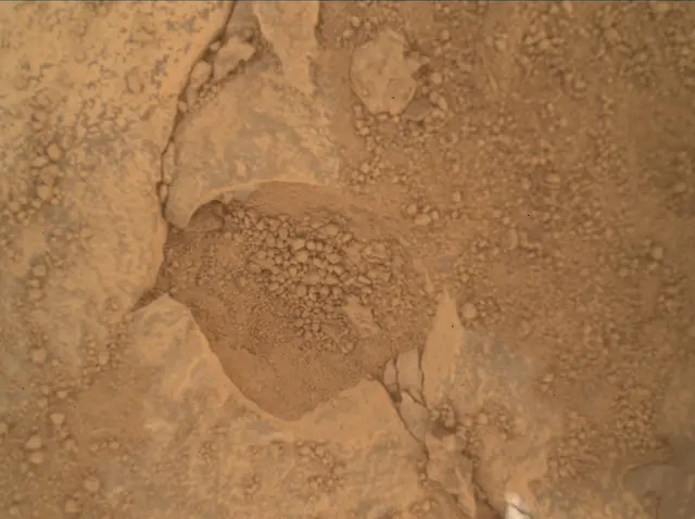 Sol 3682: Mars Hand Lens Imager (MAHLI)