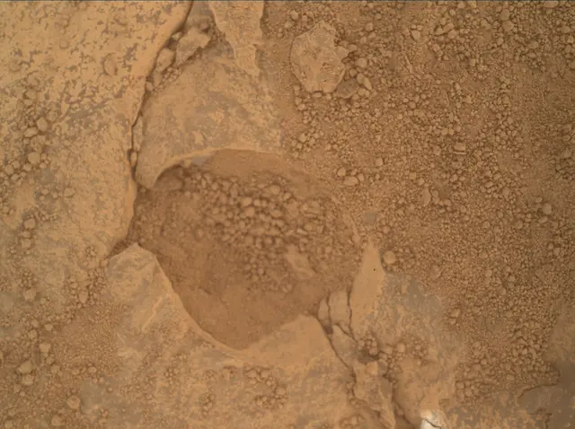 Sol 3682: Mars Hand Lens Imager (MAHLI)