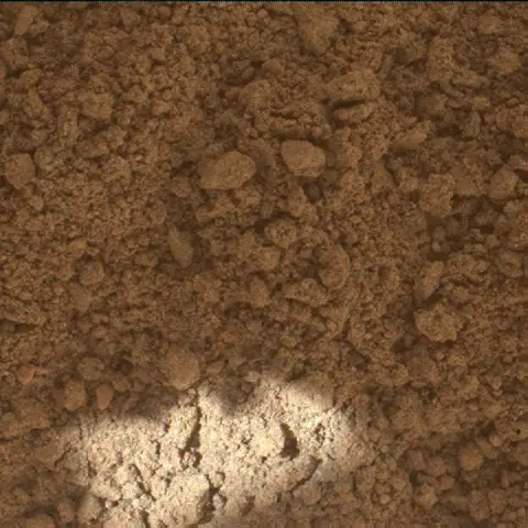 Sol 3682: Mars Hand Lens Imager (MAHLI)