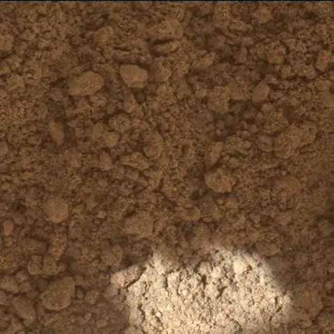 Sol 3682: Mars Hand Lens Imager (MAHLI)