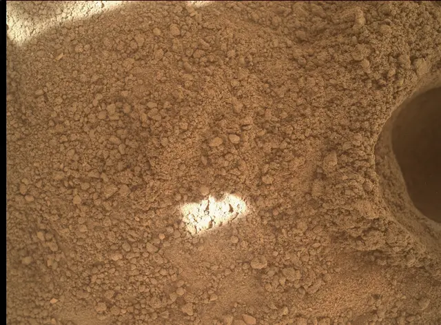 Sol 3682: Mars Hand Lens Imager (MAHLI)