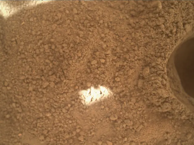 Sol 3682: Mars Hand Lens Imager (MAHLI)