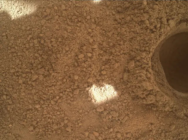 Sol 3682: Mars Hand Lens Imager (MAHLI)