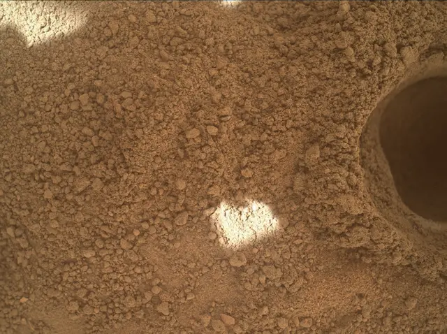 Sol 3682: Mars Hand Lens Imager (MAHLI)