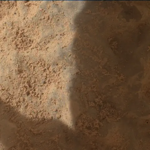 Sol 3684: Mars Hand Lens Imager (MAHLI)