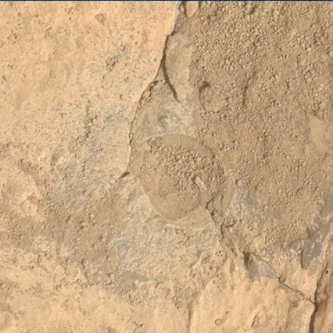 Sol 3685: Mars Hand Lens Imager (MAHLI)