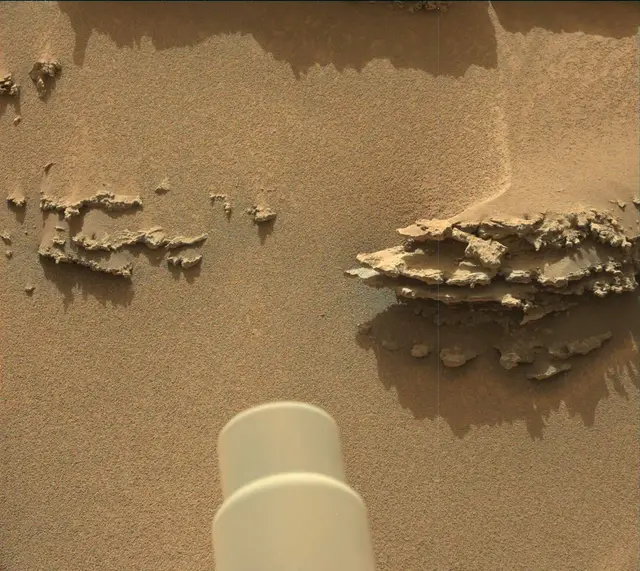 Sol 3687: Mast Camera (Mastcam)