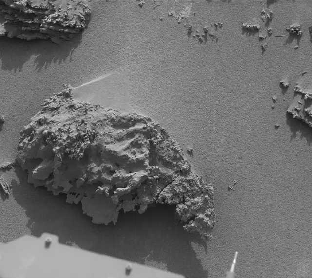 Sol 3687: Mast Camera (Mastcam)