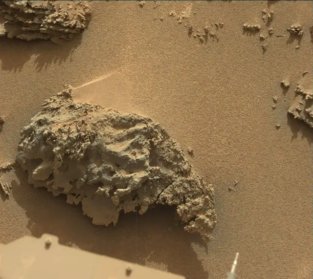 Sol 3687: Mast Camera (Mastcam)