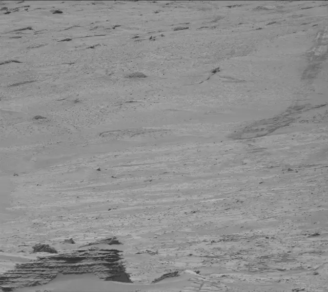 Sol 3687: Mast Camera (Mastcam)