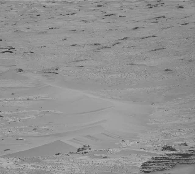 Sol 3687: Mast Camera (Mastcam)