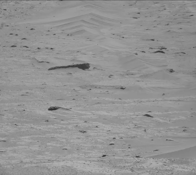 Sol 3687: Mast Camera (Mastcam)