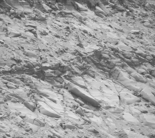 Sol 3687: Mast Camera (Mastcam)