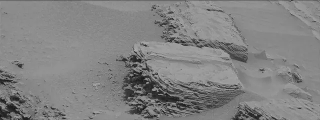 Sol 3688: Mast Camera (Mastcam)