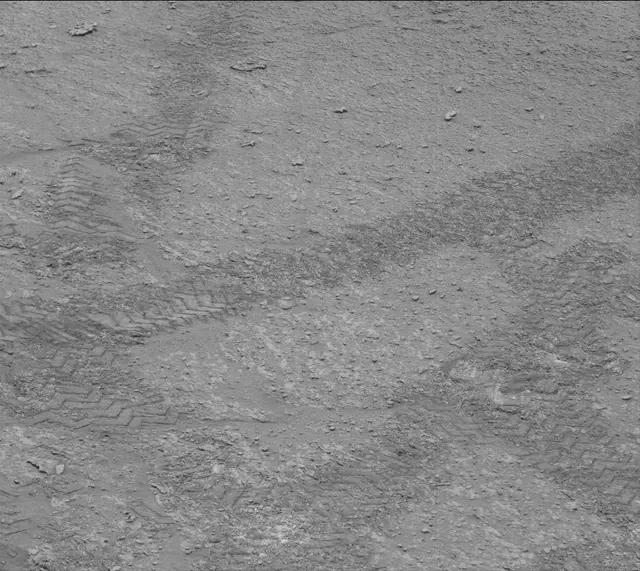 Sol 3688: Mast Camera (Mastcam)