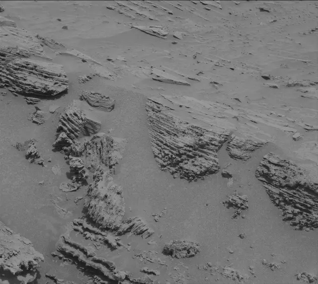 Sol 3688: Mast Camera (Mastcam)