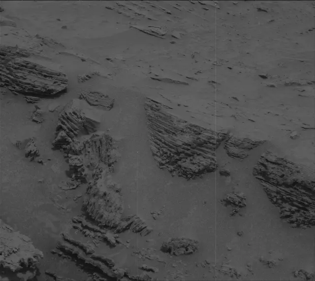 Sol 3688: Mast Camera (Mastcam)