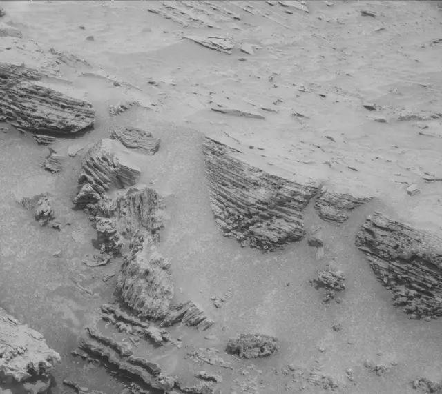 Sol 3688: Mast Camera (Mastcam)