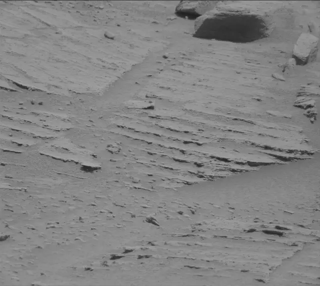 Sol 3688: Mast Camera (Mastcam)