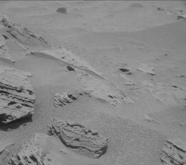 Sol 3688: Mast Camera (Mastcam)