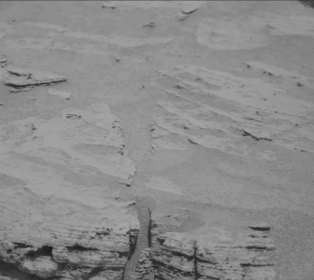 Sol 3688: Mast Camera (Mastcam)