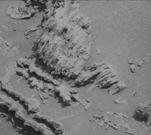 Sol 3688: Mast Camera (Mastcam)