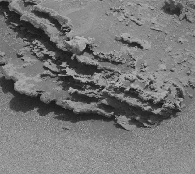 Sol 3688: Mast Camera (Mastcam)