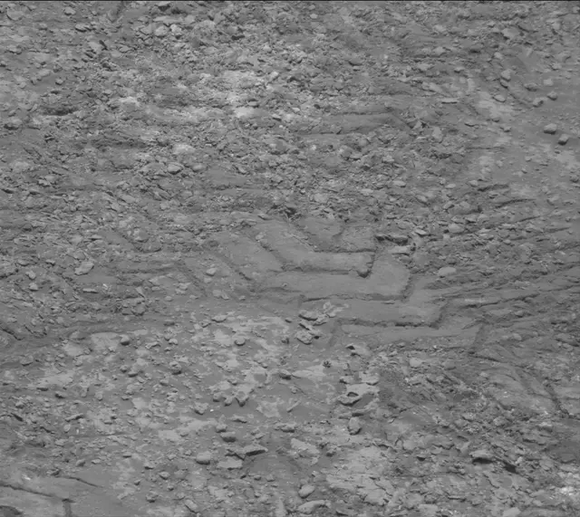 Sol 3688: Mast Camera (Mastcam)