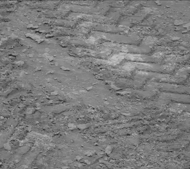 Sol 3688: Mast Camera (Mastcam)