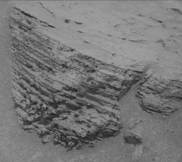 Sol 3688: Mast Camera (Mastcam)