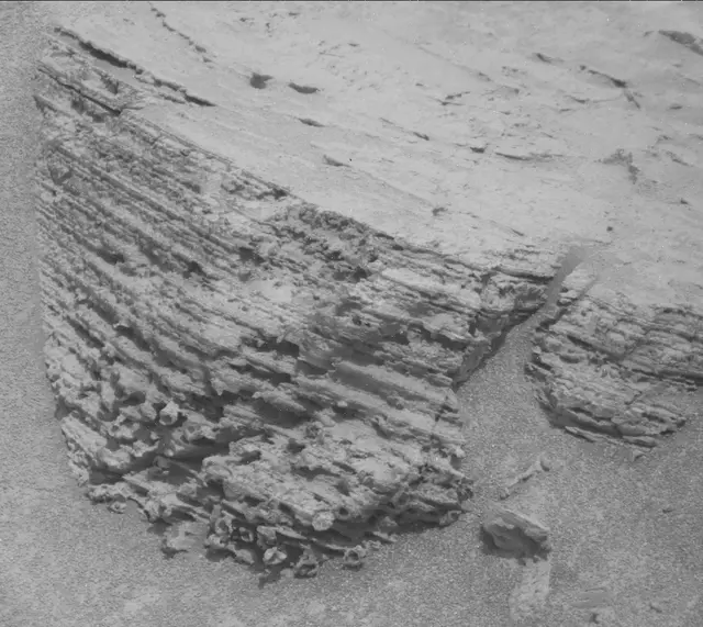 Sol 3688: Mast Camera (Mastcam)
