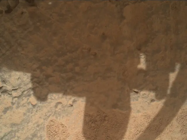 Sol 3688: Mars Hand Lens Imager (MAHLI)