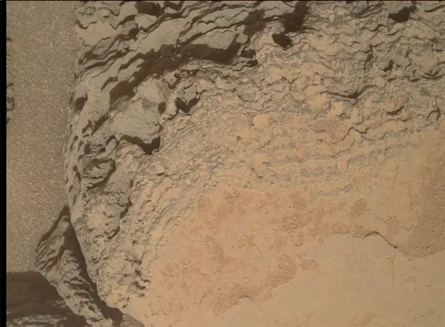 Sol 3688: Mars Hand Lens Imager (MAHLI)