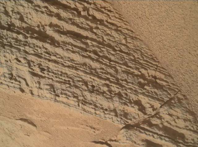 Sol 3688: Mars Hand Lens Imager (MAHLI)