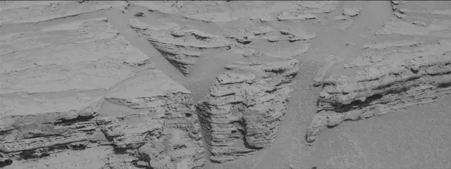 Sol 3689: Mast Camera (Mastcam)