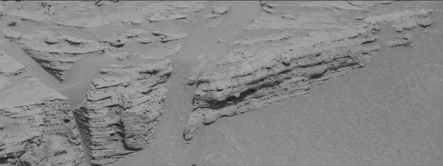 Sol 3689: Mast Camera (Mastcam)