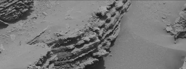 Sol 3689: Mast Camera (Mastcam)