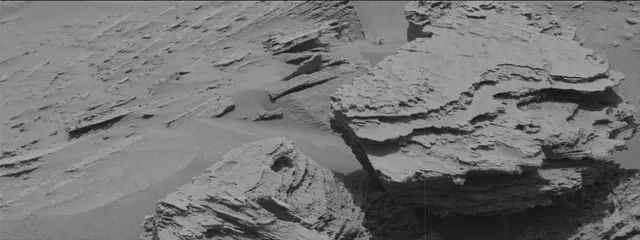 Sol 3689: Mast Camera (Mastcam)