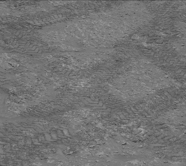 Sol 3689: Mast Camera (Mastcam)