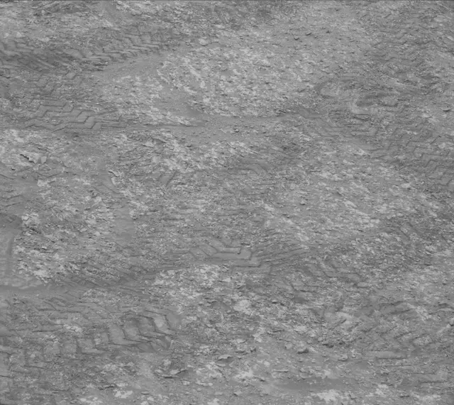 Sol 3689: Mast Camera (Mastcam)